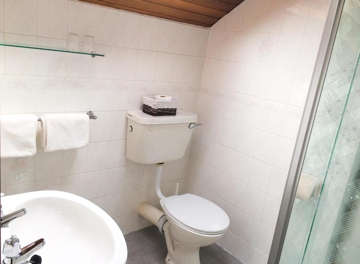 Отели типа «постель и завтрак» Inveraray Farmhouse B&B Бофорт-15